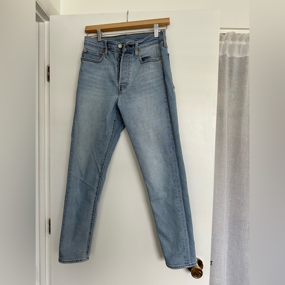 Levi’s Wedgie Icon Jeans